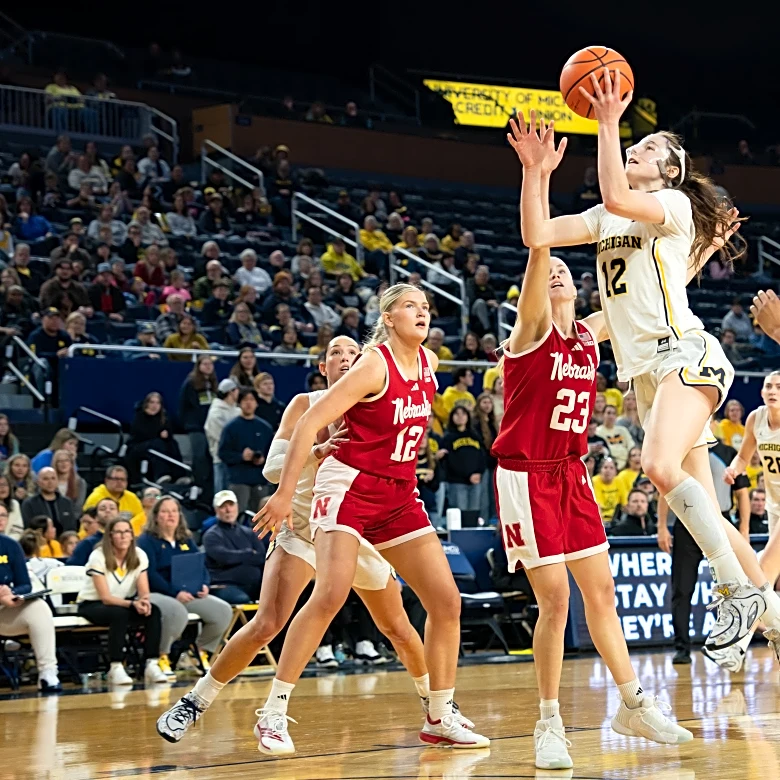 Swords, Olson combine for 49 points to help Michigan defeat Nebraska