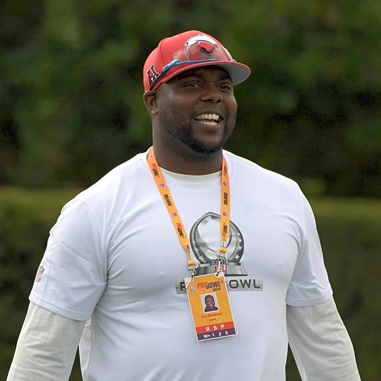 The Washington Commanders hire a new defensive run game coordinator/DL coach