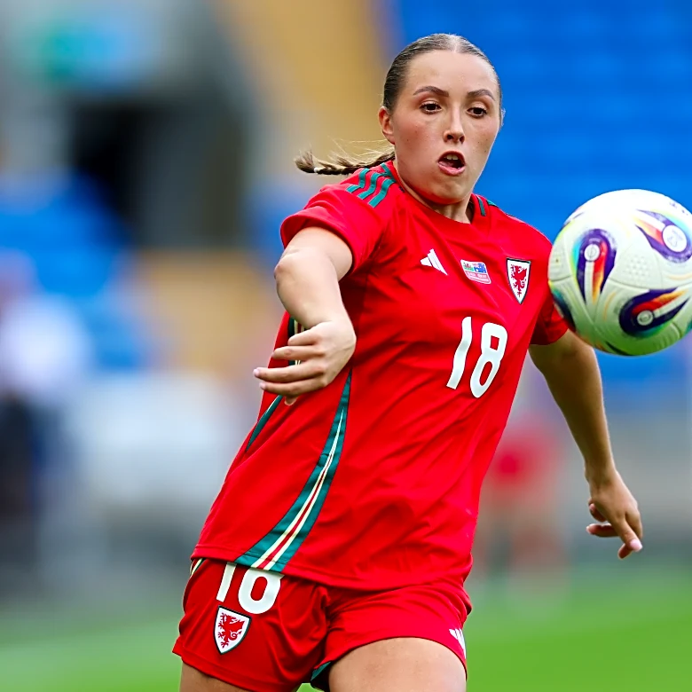 SAFC Women Strengthen Squad with Double Loan Swoop for Hamilton & Griffiths