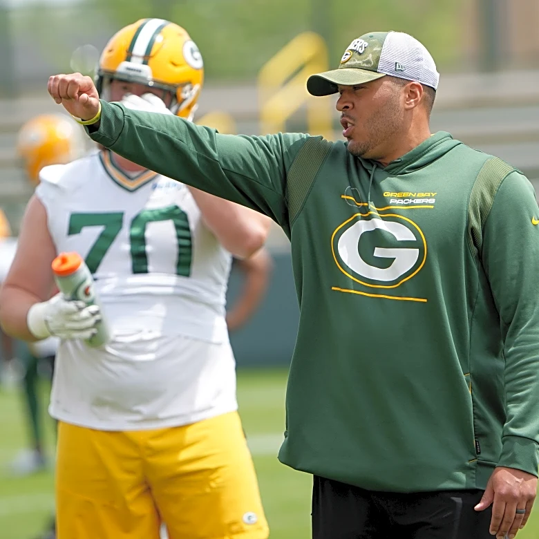 Sean Mannion adds former Packers assistant to Eagles’ coaching staff