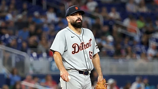 Pirates sign former World Series champion pitcher