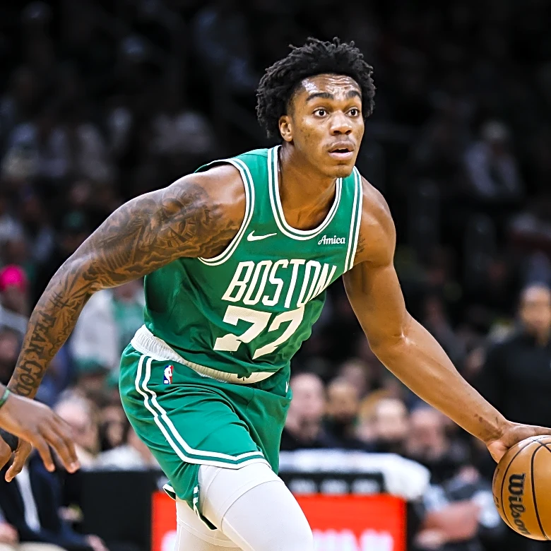 Celtics Convert Amari Williams To 2-Year Contract
