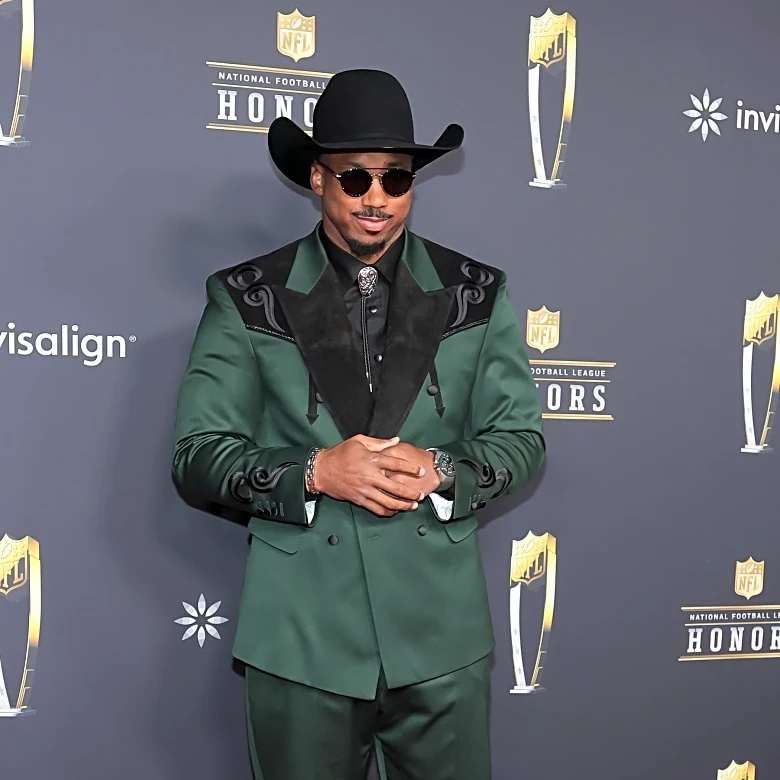 Browns win big at NFL Honors with both of the top defensive awards