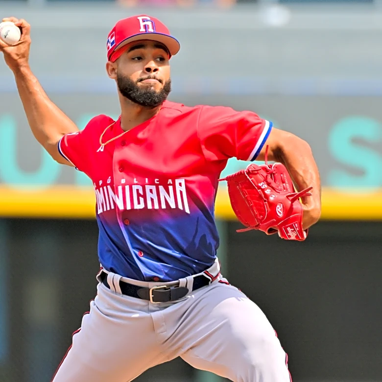 40 in 40: Domingo González, A Man Caught Between Worlds