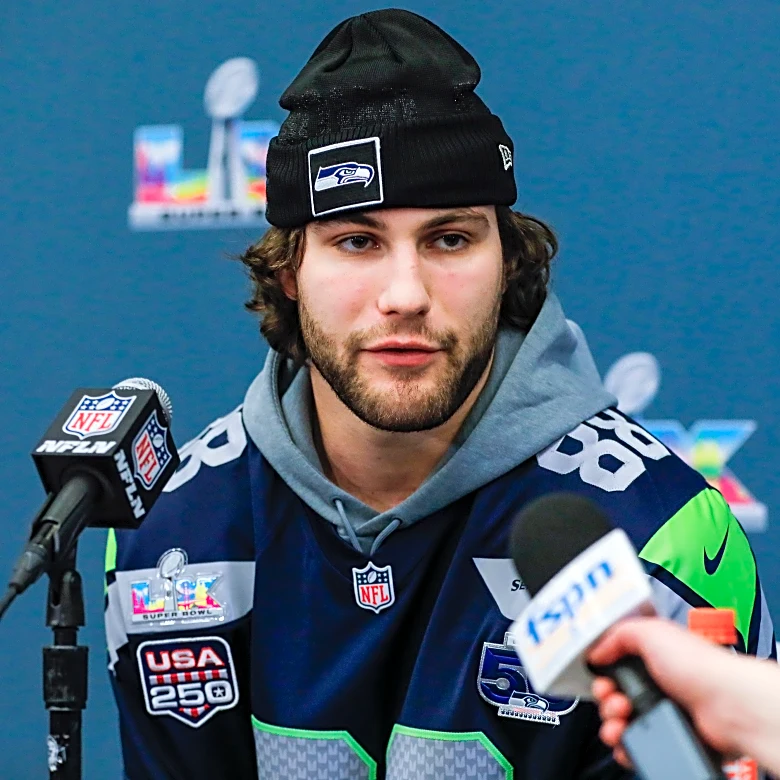 Seahawks’ A.J. Barner looking to soon be talked about as one of NFL’s best tight ends