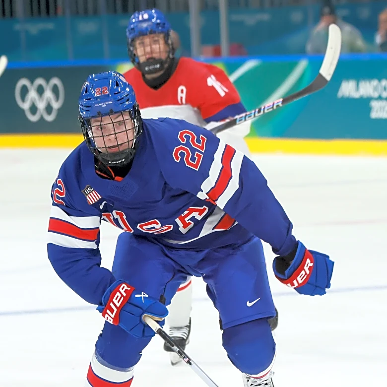 Winter Sports Update: Women’s Hockey Sweeps Again