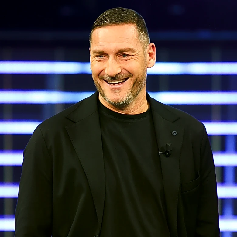 Roma News Roundup: Vaz Injured, Impending Renewals, Totti’s Potential Return & More