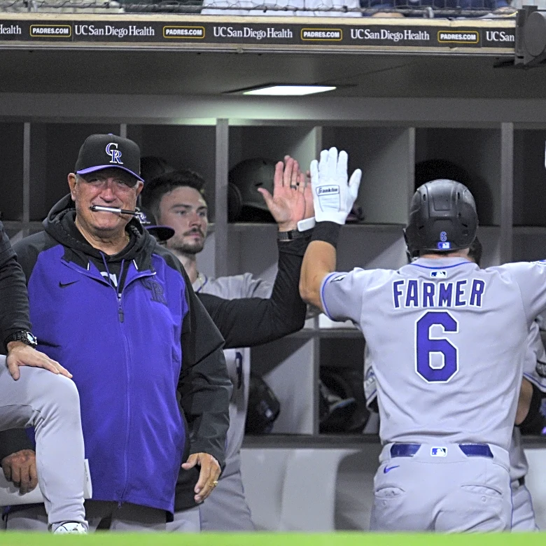 Braves News: Kyle Farmer added as NRI, broadcast update, and more