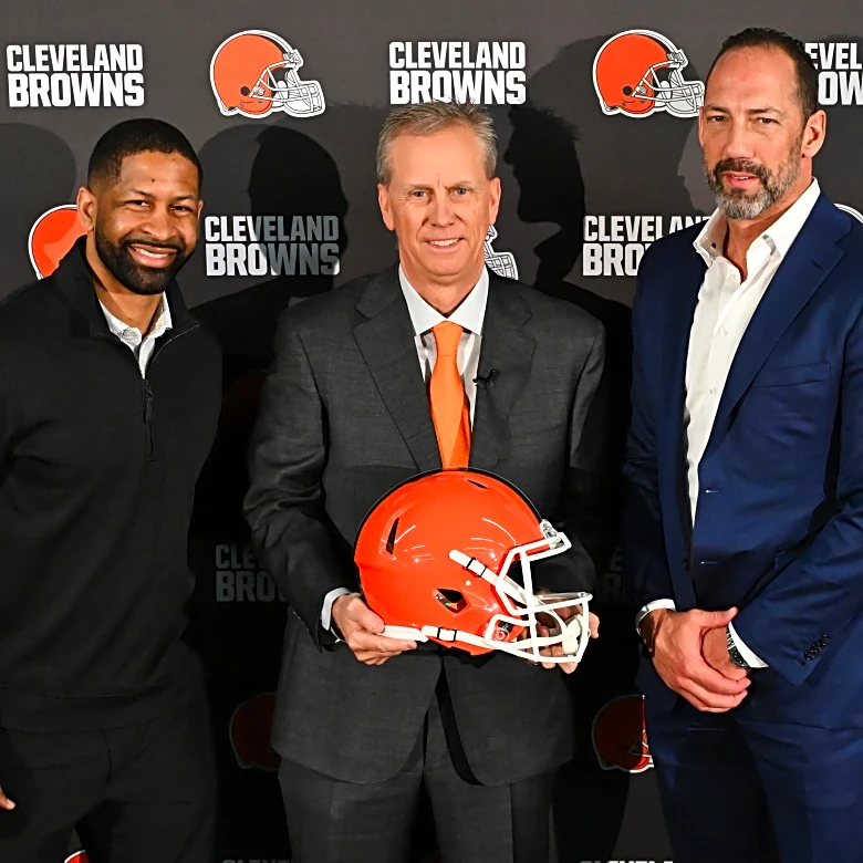 Browns HC Todd Monken was in no rush to talk to DC Jim Schwartz