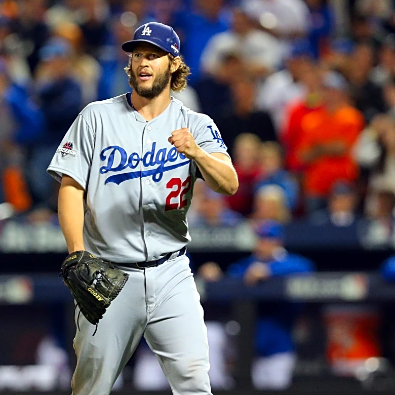 Clayton Kershaw outlasts Daniel Murphy to stave off elimination