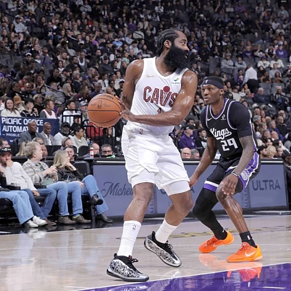 Cavs do enough late to defeat Kings 132-126 in James Harden’s debut