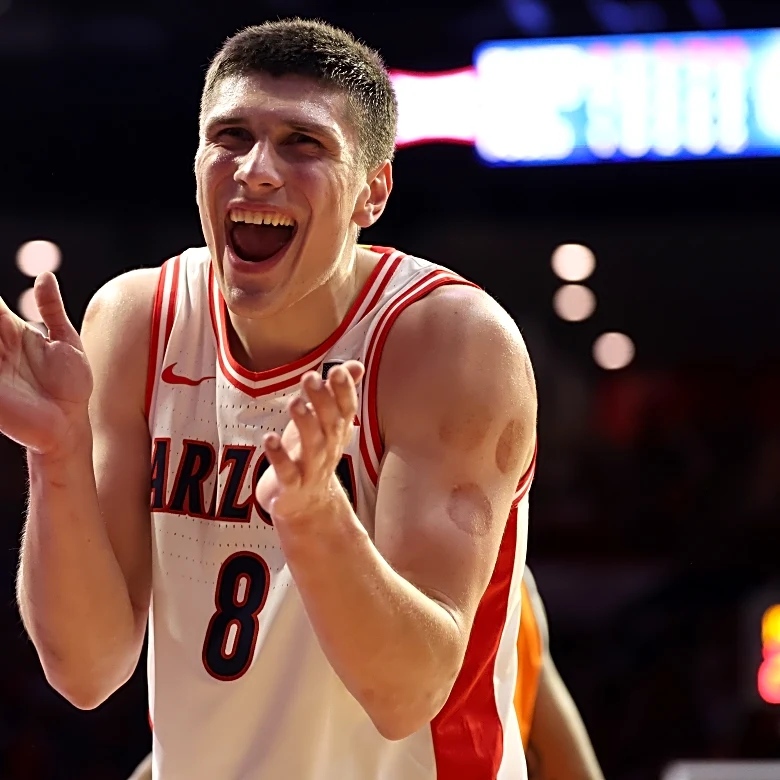 Arizona men’s basketball at Kansas: Game time, TV schedule, odds, streaming and more