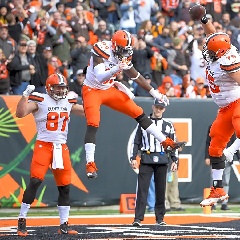 Browns free agents 2026: Joel Bitonio, David Njoku, Wyatt Teller lead list