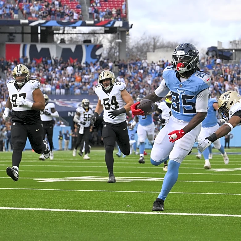 Titans free agents 2026: Chig Okonkwo, Arden Key headline list