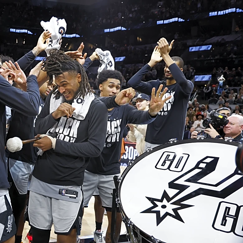 Week in Review: Spurs find offensive stride in undefeated week