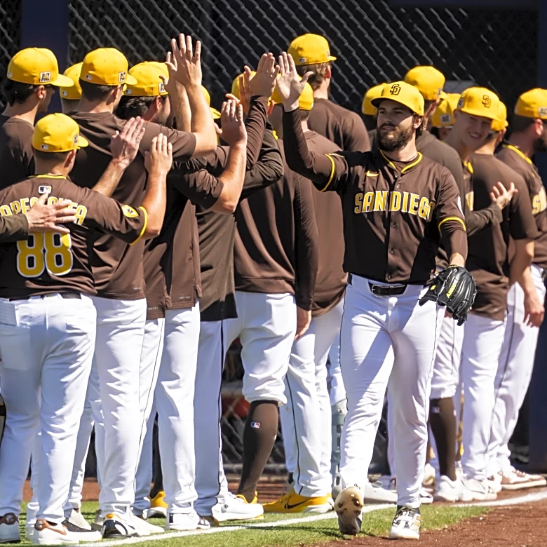 Good Morning San Diego: Pitchers, catchers report to Spring Training amid uncertainty about both groups