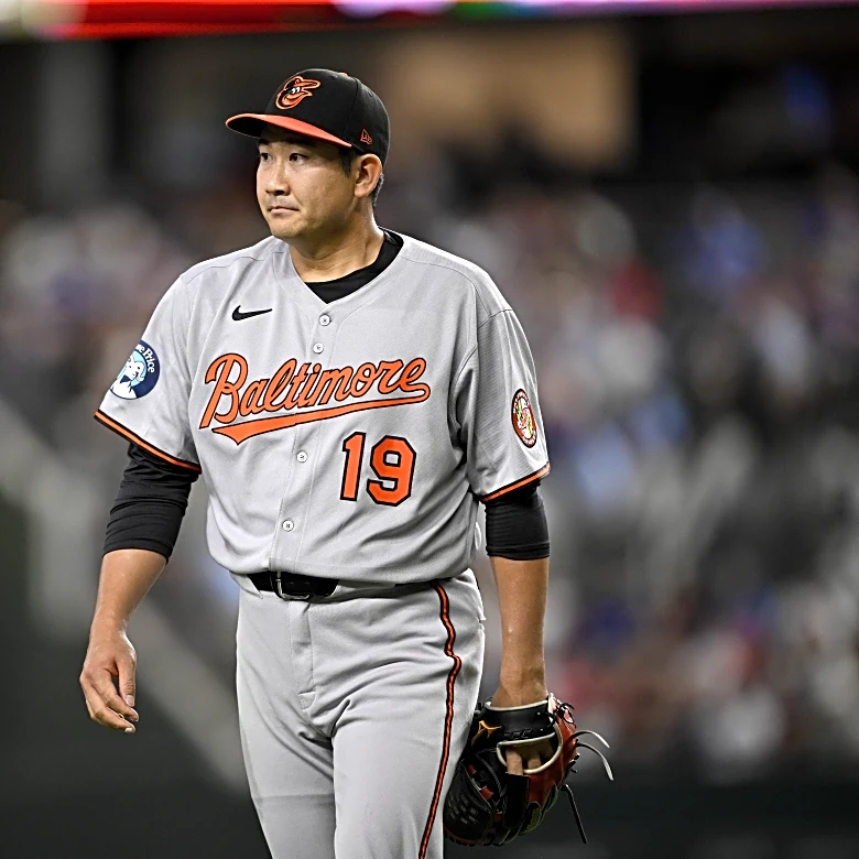 Purple Row After Dark: Which number will Tomoyuki Sugano wear?