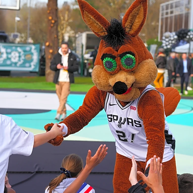 Open Thread: Spurs events fill out the week in Austin