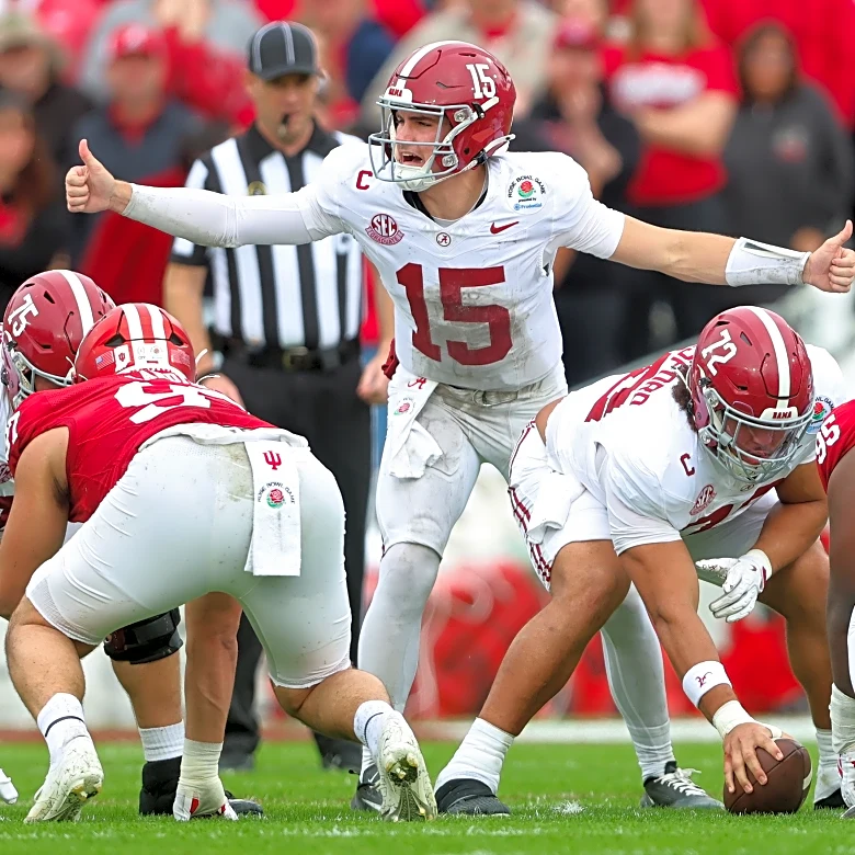 NFL insider predicts Steelers will reach on quarterback in first round