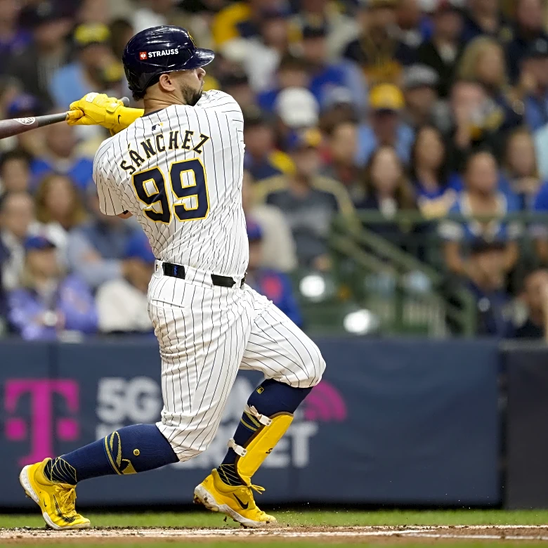 Brewers bring back familiar face to back up William Contreras
