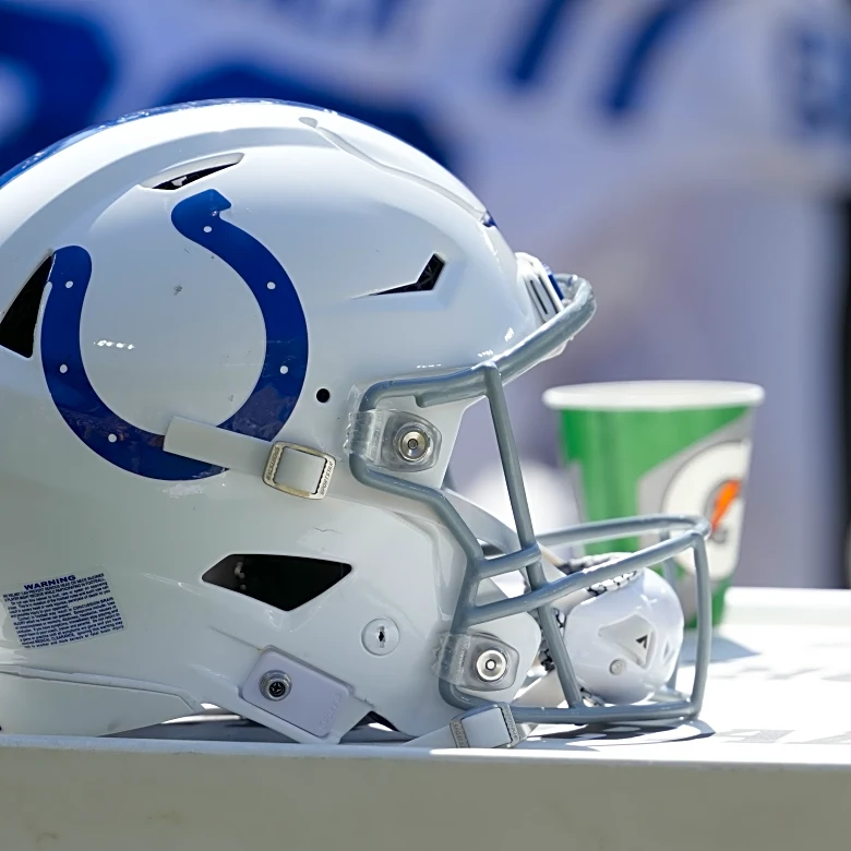 Colts reportedly lose assistant WR coach Brian Bratton to Stanford
