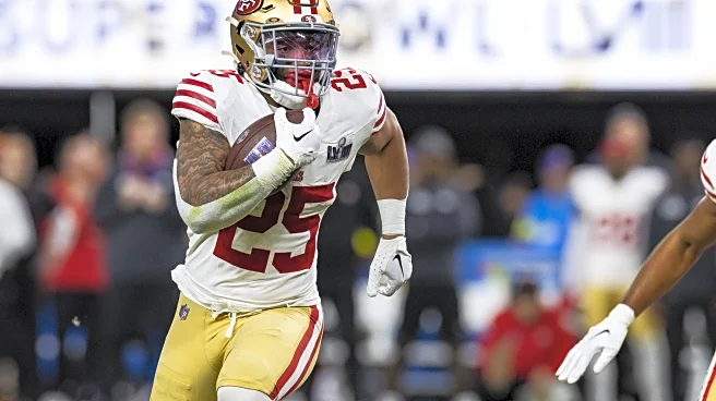 Patriots reach futures pacts with running back Elijah Mitchell, tackle Sebastian Gutierrez