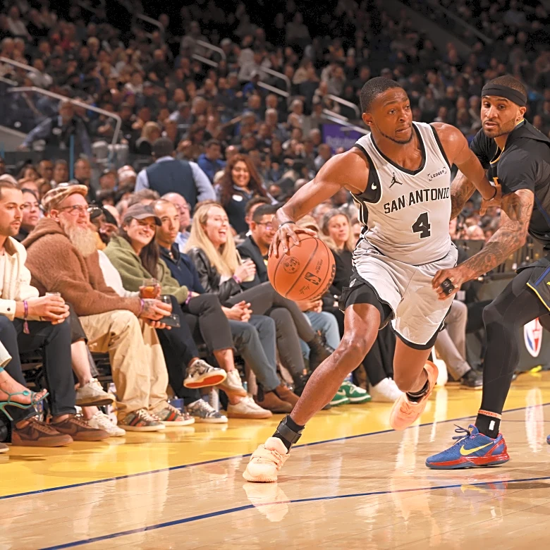 Highlights: De’Aaron Fox and Victor Wembanyama reign supreme in win over the Warriors