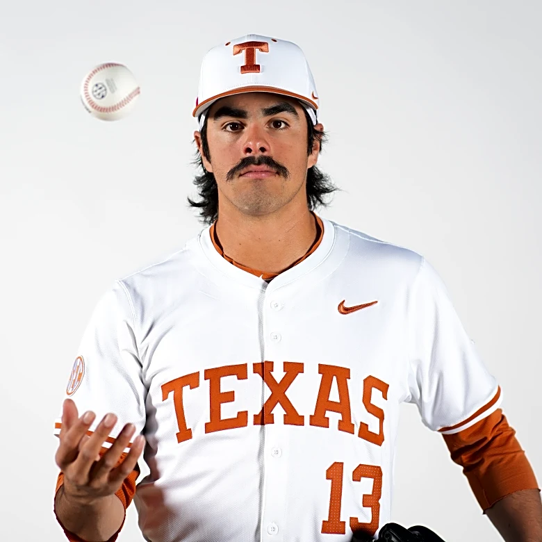 Returning Texas pitchers bring veteran experience to staff
