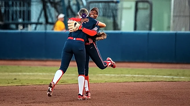 Arizona softball outlasts Drake in double-header