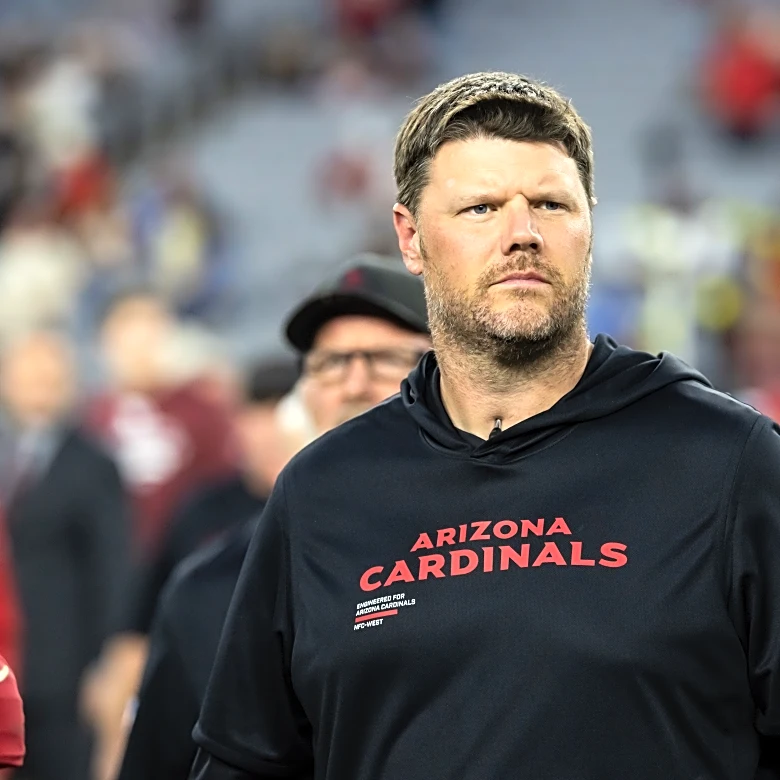 Arizona Cardinals to retain offensive line coach Justin Frye per reports