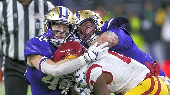 Friday Dots: Coach(es) On The Field