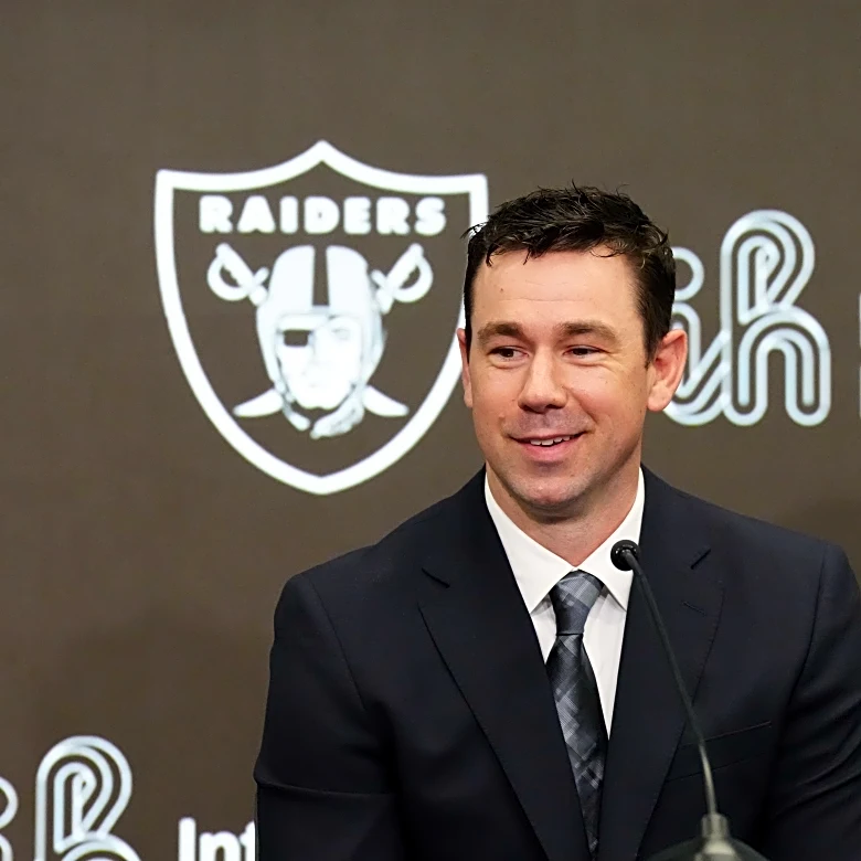Klint Kubiak’s 3 biggest challenges as Las Vegas Raiders head coach