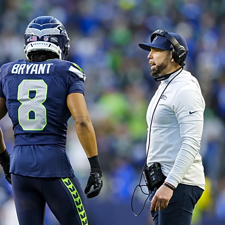 Las Vegas Raiders defensive coordinator search: Jeff Howard will interview