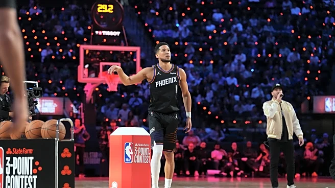 Devin Booker comes in second in the three-point contest