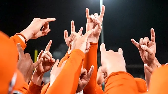 No. 3 Texas guts out series win with 6-4 victory over UC-Davis