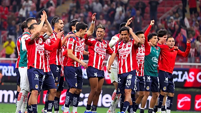 Chivas win the Superclasico over America and continue on top of Liga MX