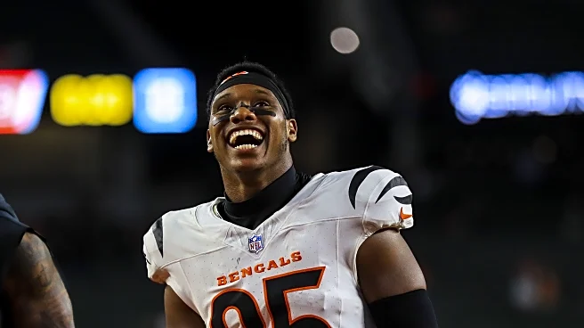 Jalen Davis re-signs with Cincinnati Bengals