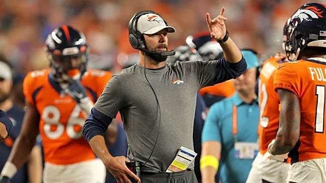 Las Vegas Raiders reportedly hire Zach Azzanni as wide receivers coach