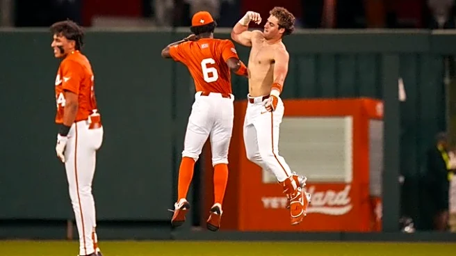 No. 3 Texas battles back for 14-4 run-rule win over Lamar