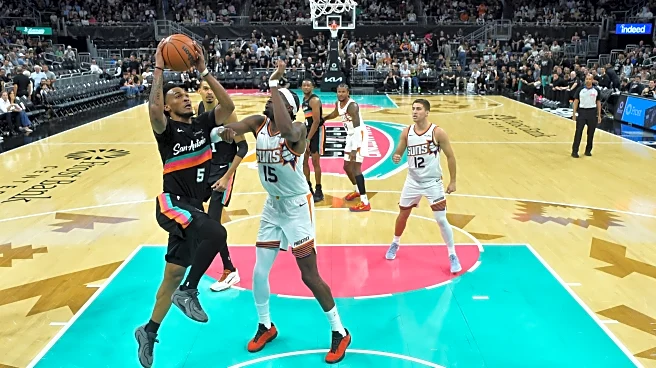 San Antonio spreads the wealth in win over Suns