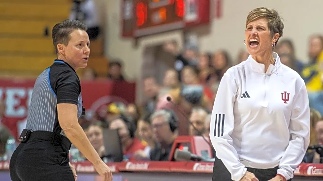 Indiana women’s basketball bounces back, beats Oregon 72-65