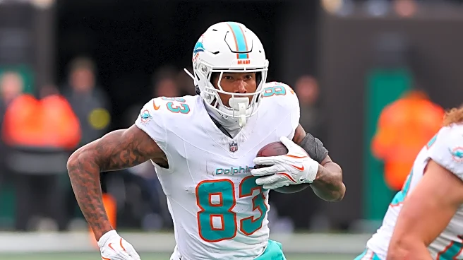 Dolphins free agents 2026: Walk, tag, re-sign – Darren Waller