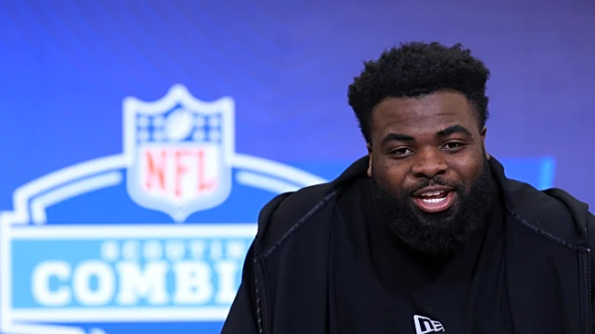 Lee Hunter is who the Raiders need for their new 3-4 defensive scheme