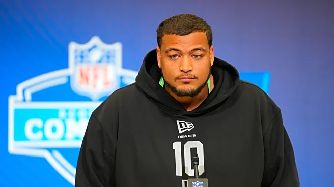 Minnesota Gophers DL Deven Eastern Hits the NFL Combine