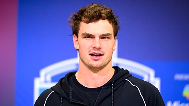 Bengals meet with quarterback Sawyer Robertson