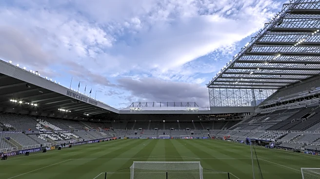 Newcastle 1-2 Everton: Live | Barry on late