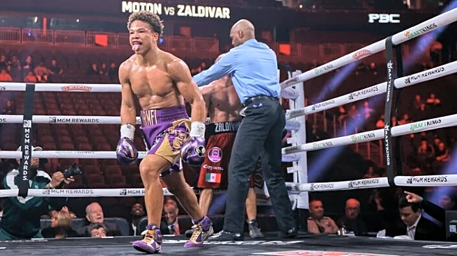 Highlights! Floyd Mayweather protege, Curmel Moton, gets another TKO finish after corner throws in the towel