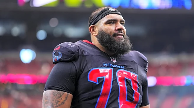 Texans trade Juice Scruggs and picks for RB David Montgomery