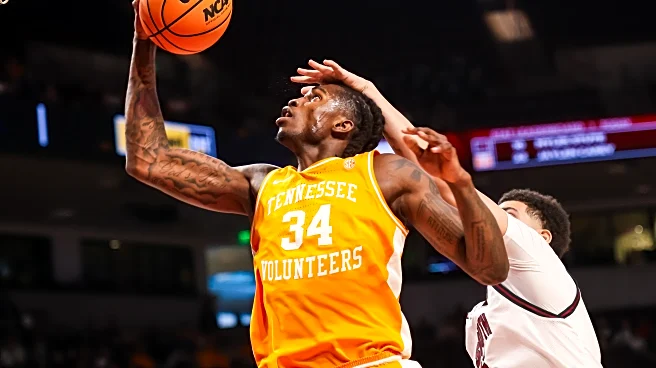 Tennessee big men dominate as Volunteers beat South Carolina, 78-59