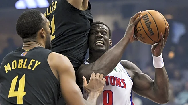 Cavs sneak past conference-leading Pistons 113-109